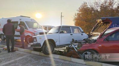 Babək rayonunda yol qəzası baş verib, ana və üç övladı xəsarət alıb - FOTO