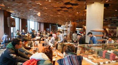 Pekində 6 dollara tarakanlı və qurdlu qəhvə dadmaq olar - FOTO