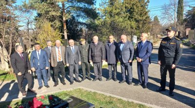 Milli Qəhrəman Çingiz Qurbanovun doğum günündə xatirəsi yad edildi - FOTO