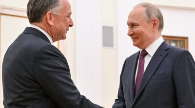 Trampm Uitkoffla Kuşneri Putinin yanına göndərir