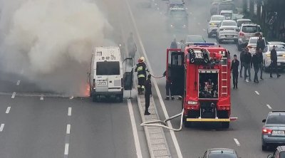 Bakıda prospektdə avtomobil YANDI - FOTO/VİDEO