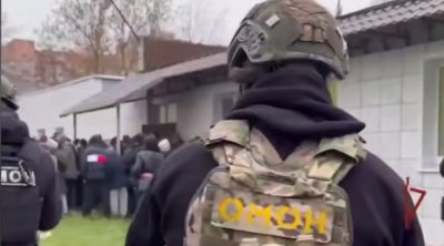 Rusiyada OMON məscidə hücum etdi – 37 nəfər SAXLANILDI – ANBAAN VİDEO