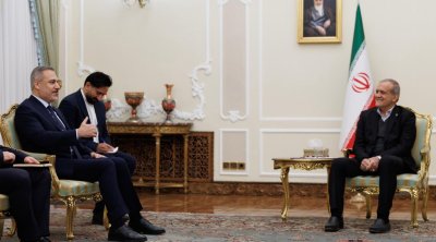 Hakan Fidan Pezeşkianla görüşdü