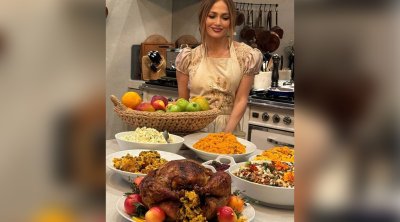 Cennifer Lopez Şükran gününü belə qeyd etdi - Fotolar