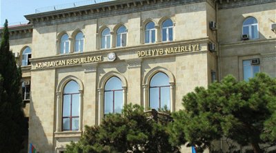 Ədliyyə Nazirliyi əməliyyat keçirdi - Məhkumun gizlətdiyi silahlar aşkarlandı - FOTO