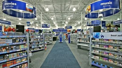 Bakıda məşhur mağazada ər arvadını BIÇAQLADI