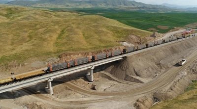 Naxçıvanda dəmir yolu infrastrukturu yenilənir - Zəngəzur dəhlizi ilə əlaqə bərpa olunacaq - VİDEO
