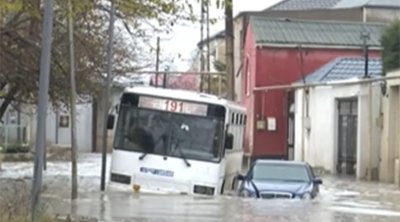“6-7 ildir hər qış bu yolda əziyyət çəkirik...” - Video