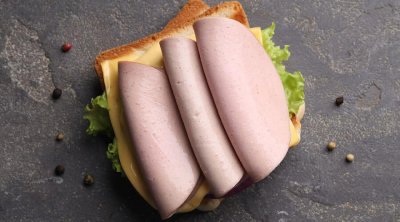Kolbasa 2 ağır xəstəliyə səbəb olur