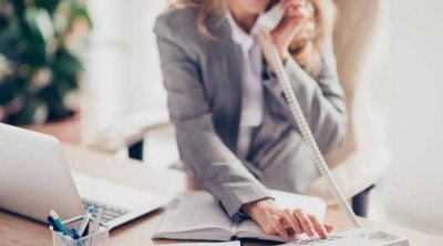 "Şəklini göndər, 3500 manat maaş" - İş elanı müzakirə yaratdı - VİDEO