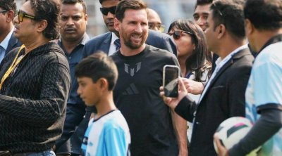 Messi Hindistandan milyon dollarlıq hədiyyə ilə qayıtdı - FOTO