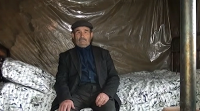 Hədiyyə bəhanəsi ilə oğurluq: Goranboyda 81 yaşlı kişini aldadıblar – VİDEO