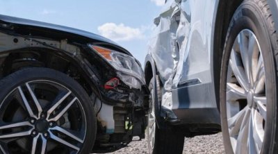 Ağcabədidə QƏZA: Şəhid bacısı xəsarət aldı