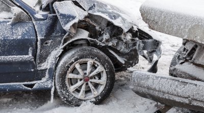 Buzlu yol Gədəbəydə QƏZAYA səbəb oldu &ndash; Xəsarət alanlar var