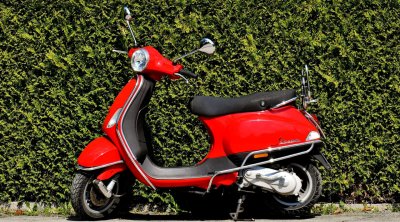 Moped idarə edənlərdən sürücülük vəsiqəsi tələb olunacaq - Prezident TƏSDİQLƏDİ