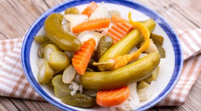 Bayramda EHTİYATLI OLUN &ndash; Bu turşulardan zəhərlənə bilərsiniz &ndash; FOTO