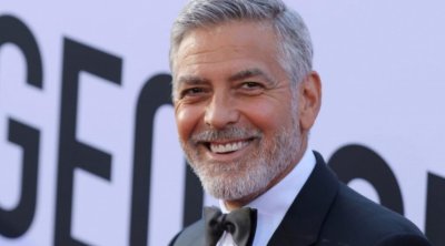 Corc Kluni ailəsi ilə birgə Fransa vətəndaşlığı ALDI