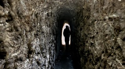 Türkiyə ordusu Suriyada 743 km uzunluğunda tunelləri məhv etdi