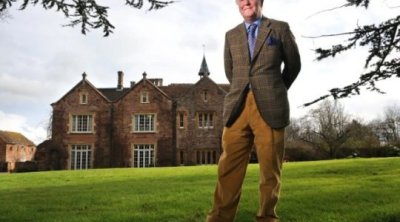 79 yaşlı milyarder özünə arvad axtarır