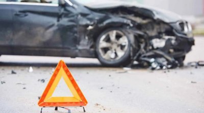 Oğuzda 2 avtomobil toqquşdu - Xəsarət alanlar var