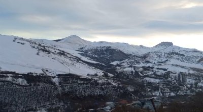 Qərb bölgəsinin dağlıq ərazilərinə qar yağır - VİDEO