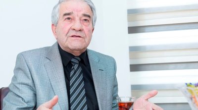 Seyran Səxavət: "Yazıçı Anar səhv edir&rdquo;