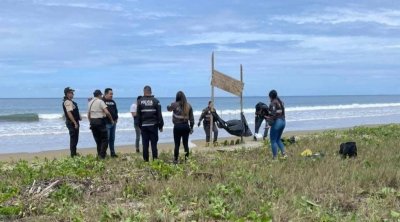 Çimərlikdə asılmış 5 insan başı tapıldı - VİDEO