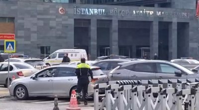 Məhkəmədə qanlı hadisə: Prokuror qadın hakimi silahla vurdu – FOTO/VİDEO