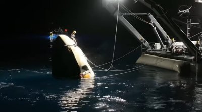 Kosmos tarixində İLK "tibbi təxliyə" &ndash; FOTO