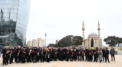 Hindistan səfiri Şəhidlər xiyabanını ziyarət etməyib &ndash; FOTO