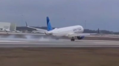 Eniş zamanı sərnişin təyyarəsinin şassisi qopdu &ndash; ANBAAN VİDEO