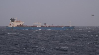 Rusiyadan yola çıxmış tanker Fransada SAXLANILDI - VİDEO