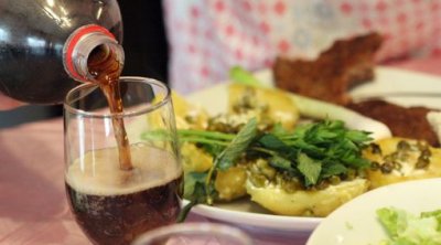 Şəkərsiz içkilər infarkt və insult riskini ARTIRIR