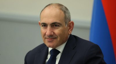 Paşinyan "Nooldu Paşinyan" meyxanasına qulaq asdı - VİDEO