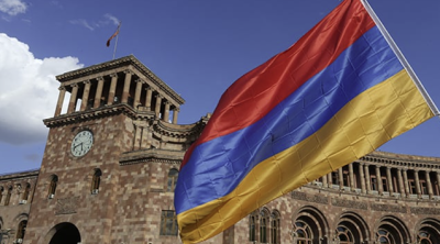 Ermənistanda silahlı insident: Merin sürücüsü və daha bir gənc həlak oldu