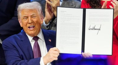 Tramp Qəzzanın idarə olunması üzrə geniş səlahiyyətlər əldə edəcək - KİV