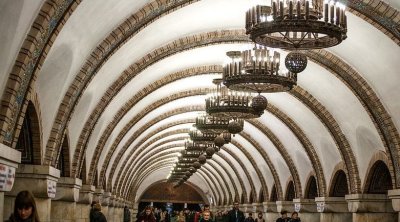 Kiyev metrosu fəaliyyətini DAYANDIRDI