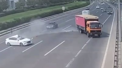 Bakıda yük maşını ağır qəzaya səbəb oldu – ANBAAN VİDEO