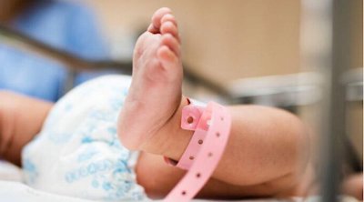 Sabirabadda körpə ölümünə səbəb olan mama-ginekoloq sənədi saxtalaşdırıbmış - DETALLAR