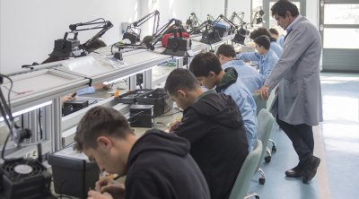 Azərbaycanda bu sahələrə işçi tapmaq olmur - SİYAHI