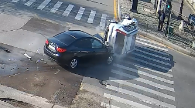 Bakıda qırmızı işıqda keçən sürücü ağır qəza törətdi - ANBAAN VİDEO