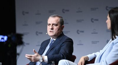 Ceyhun Bayramov Münxendə Tramp Marşrutu layihəsinin əhəmiyyətindən DANIŞDI