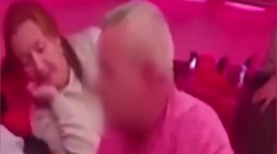 Təyyarədə yumruqlar işə düşdü, təcili eniş etdi - Havada qorxulu anlar - Video