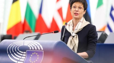 Aİ komissarı yenidən Azərbaycana gələcək – Ötən il Ağdama getmişdi