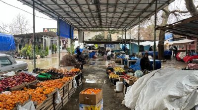 Ərzaq bazarında yoxlama: Sahibkar cəzalandırıldı &ndash; FOTO/VİDEO