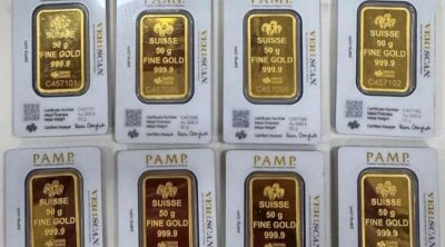 Bakı hava limanında qızıl əməliyyatı: "Xəstəyəm" deyib külçələri gizlətmək istədi