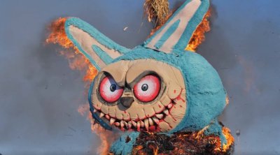 Maslenitsa bayramında “Labubu” YANDIRILDI - ANBAAN VİDEO