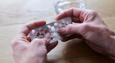 Həb qəbul edərkən yol verilən zərərli səhv müəyyən edildi