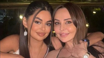 Bakıda tanınmış aparıcının bloger qızı qəzaya düşdü &ndash; FOTO