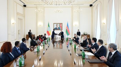 İlham Əliyevin Efiopiyanın Baş naziri ilə geniş tərkibdə GÖRÜŞÜ: Mühüm sənədlər imzalandı - FOTO